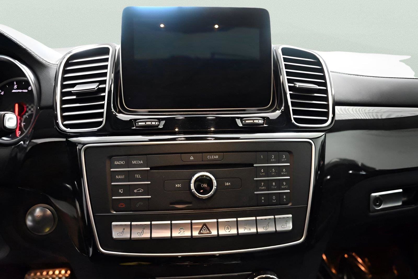 Used 2018 Mercedes-Benz GLE 43 AMG 4MATIC image 23