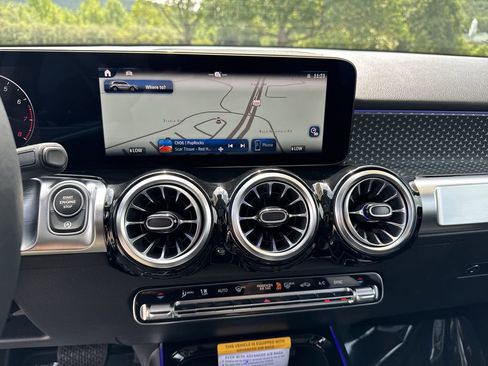 New 2025 Mercedes-Benz GLB 250 4MATIC image 23