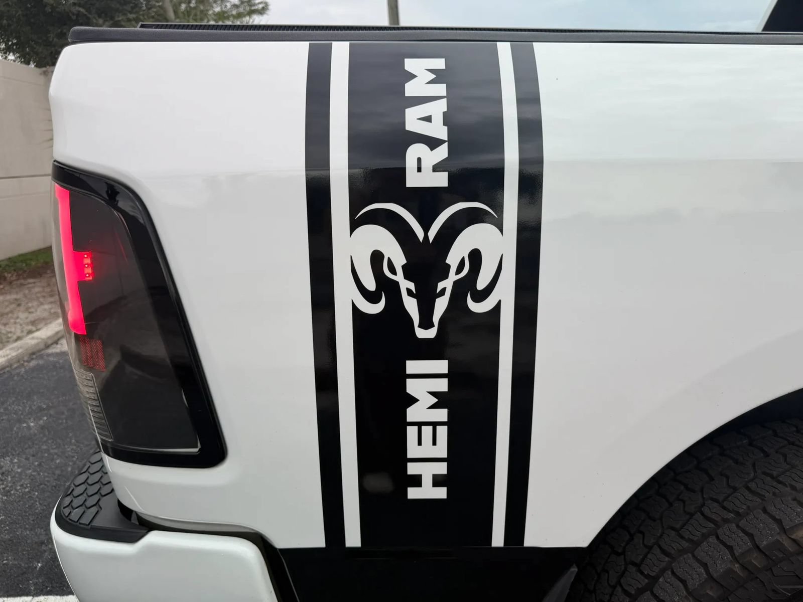 Used 2015 RAM 1500 Laramie Longhorn w/ Convenience Group AWD/4WD image 37