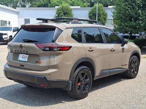 Certified 2025 Nissan Rogue SV w/ Rock Creek Premium Package AWD/4WD image 8