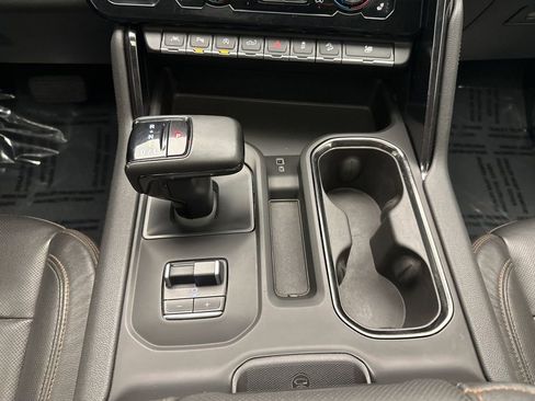 Used 2023 GMC Sierra 1500 AT4 w/ AT4 Premium Package image 20