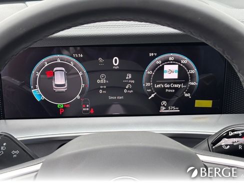 New 2026 Volkswagen Tiguan SE R-Line image 25