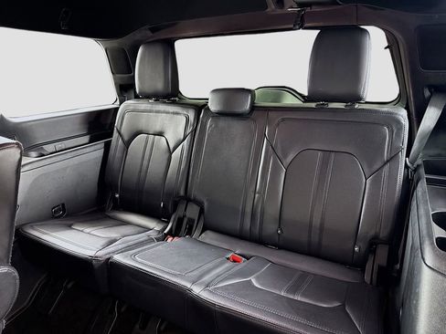 Used 2021 Ford Expedition Limited image 13