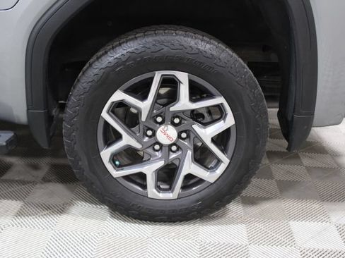 Used 2025 GMC Sierra 1500 SLT w/ SLT Premium Plus Package AWD/4WD image 47