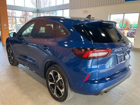 Certified 2023 Ford Escape ST-Line Elite w/ Premium Technology Package image 7