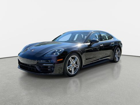 Used 2022 Porsche Panamera 4 image 7