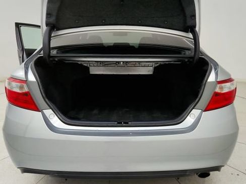 Used 2015 Toyota Camry XSE FWD image 29