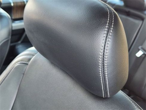 Used 2019 Ford F150 Lariat w/ Equipment Group 502A Luxury image 11