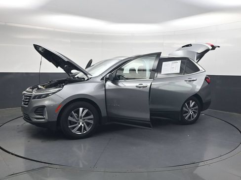 Used 2023 Chevrolet Equinox Premier FWD image 43