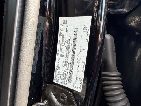Used 2016 Ford F150 Lariat w/ Equipment Group 502A Luxury AWD/4WD image 35