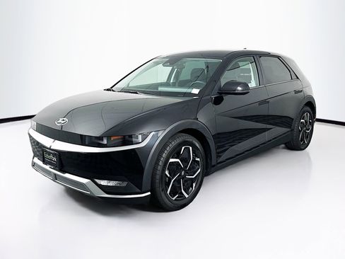 Used 2024 Hyundai Ioniq 5 SEL image 3