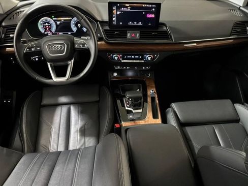 Used 2023 Audi Q5 e Premium w/ Convenience Package AWD/4WD image 18