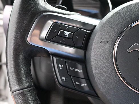 Used 2015 Ford Mustang GT RWD image 18