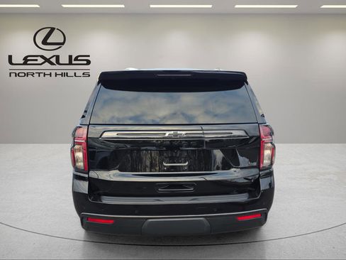 Used 2021 Chevrolet Tahoe Z71 w/ Z71 Signature Package image 4