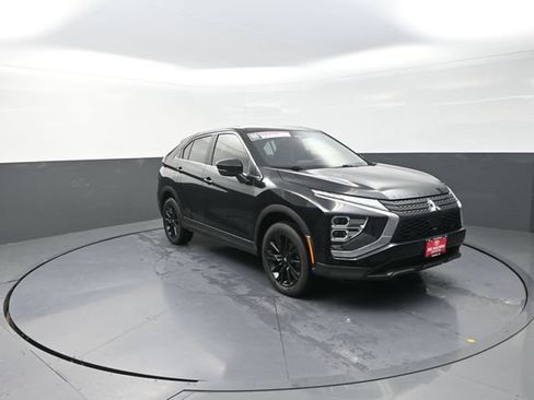 Used 2023 Mitsubishi Eclipse Cross LE AWD/4WD image 45