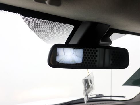 Used 2021 GMC Savana 2500 Extended w/ Driver Convenience Package image 23