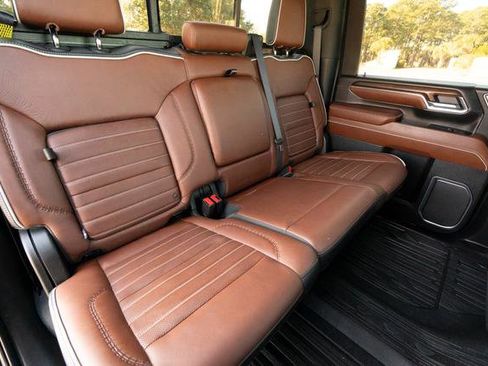 Used 2024 GMC Sierra 2500 Denali Ultimate image 33