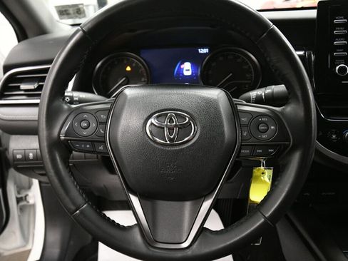 Used 2023 Toyota Camry SE AWD/4WD image 13