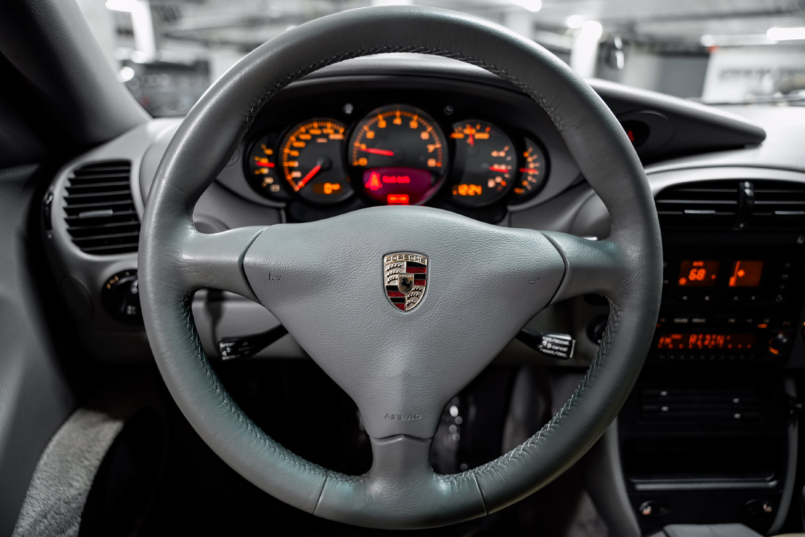 Used 2003 Porsche 911 Carrera RWD image 10