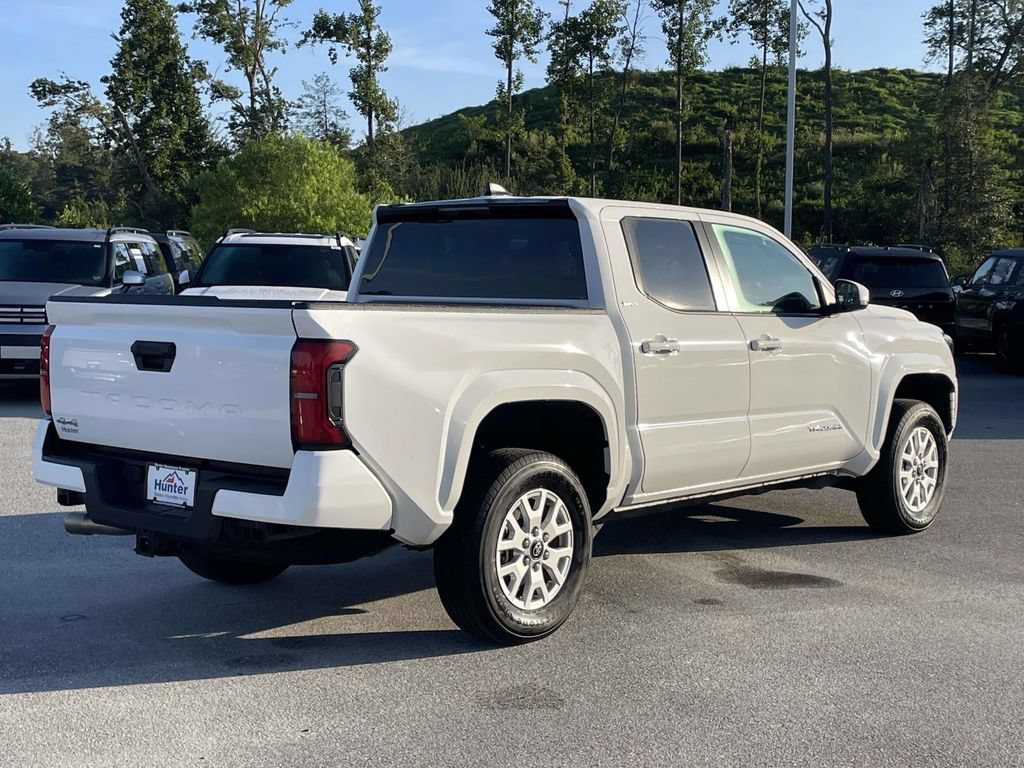 Used 2026 Toyota Tacoma SR5 AWD/4WD image 28
