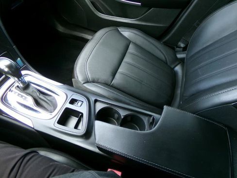 Used 2015 Buick Regal AWD image 26