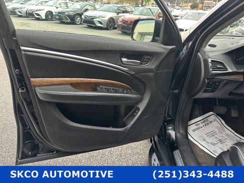 Used 2017 Acura MDX SH-AWD w/ Advance Package image 12