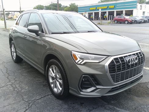 Used 2025 Audi Q3 2.0T Premium AWD/4WD image 4