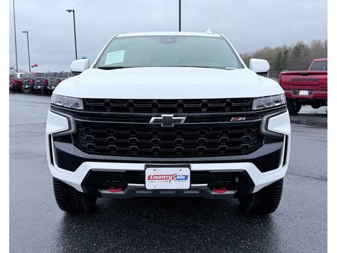 Used 2022 Chevrolet Tahoe Z71 w/ Z71 Off-Road Package image 3