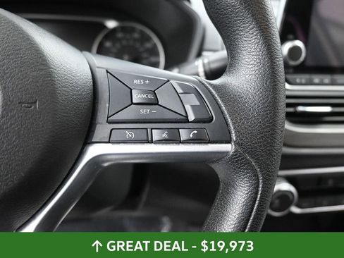 Used 2024 Nissan Altima 2.5 SV image 35