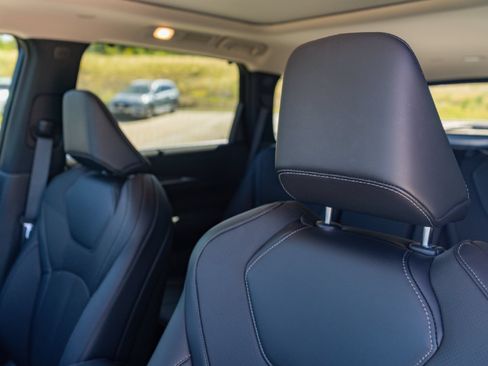 Certified 2026 INFINITI QX60 Luxe w/ Cargo Package FWD image 10