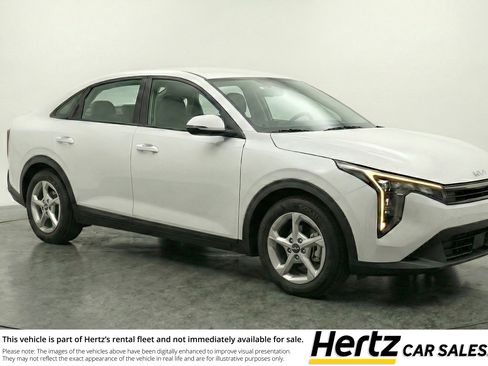 Used 2025 Kia K4 FWD image 1