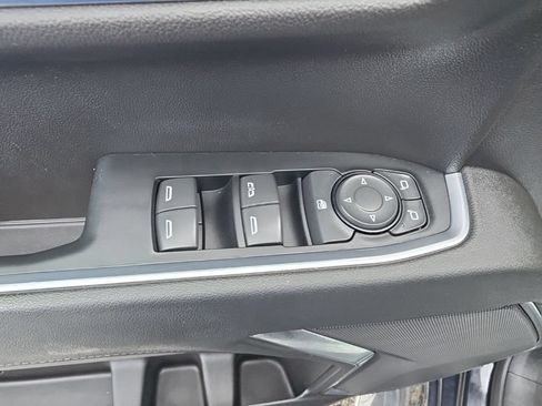 Used 2023 Chevrolet Silverado 1500 LT AWD/4WD image 21