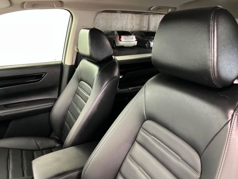 Used 2025 Honda CR-V EX-L image 17