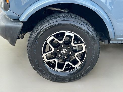 Used 2023 Ford Bronco Outer Banks image 31