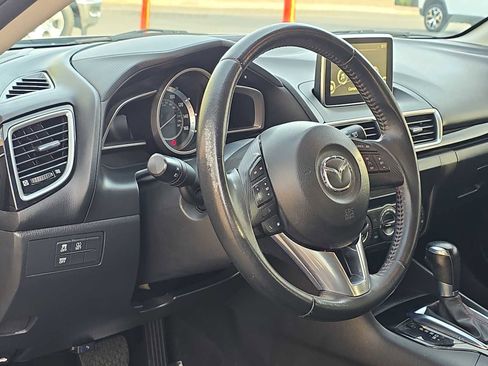 Used 2016 MAZDA MAZDA3 i Touring image 2