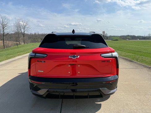 Used 2025 Chevrolet Blazer EV SS w/ LPO, All-Weather Mat Package image 4