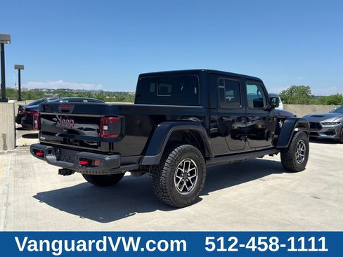Used 2025 Jeep Gladiator Rubicon AWD/4WD image 7