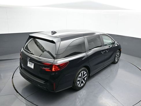 Certified 2025 Honda Odyssey EX-L image 40