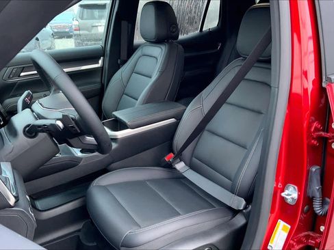 New 2026 GMC Terrain Elevation w/ Elevation Premium Package image 9