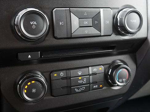 Used 2016 Ford F150 XLT AWD/4WD image 35