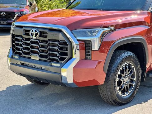 Used 2025 Toyota Tundra SR5 w/ TRD Off-Road Package AWD/4WD image 29