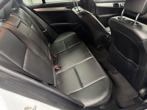Used 2013 Mercedes-Benz C 250 Sedan image 17
