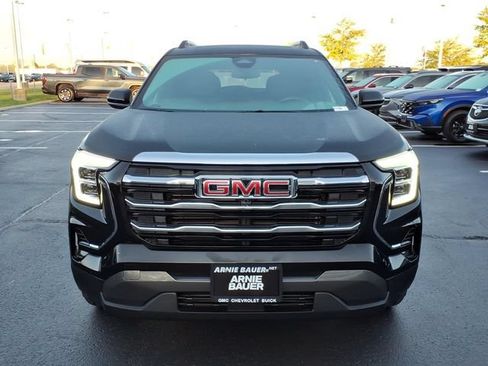 Used 2025 GMC Terrain Elevation w/ Elevation Premium Package AWD/4WD image 12