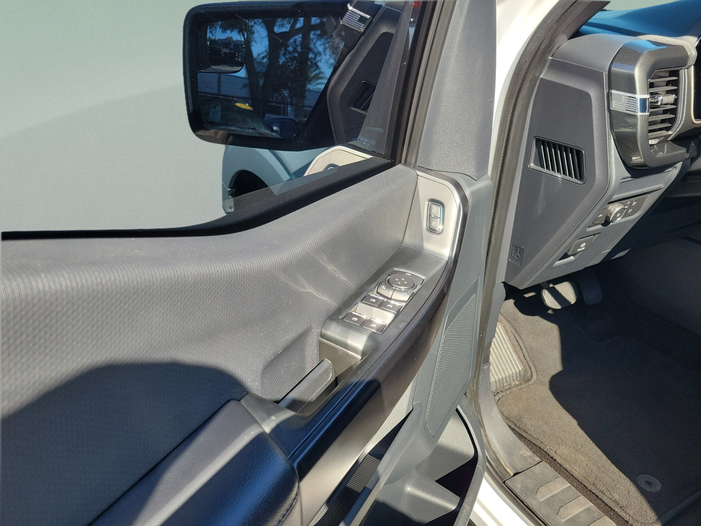 Used 2021 Ford F150 XL w/ STX Appearance Package RWD image 6
