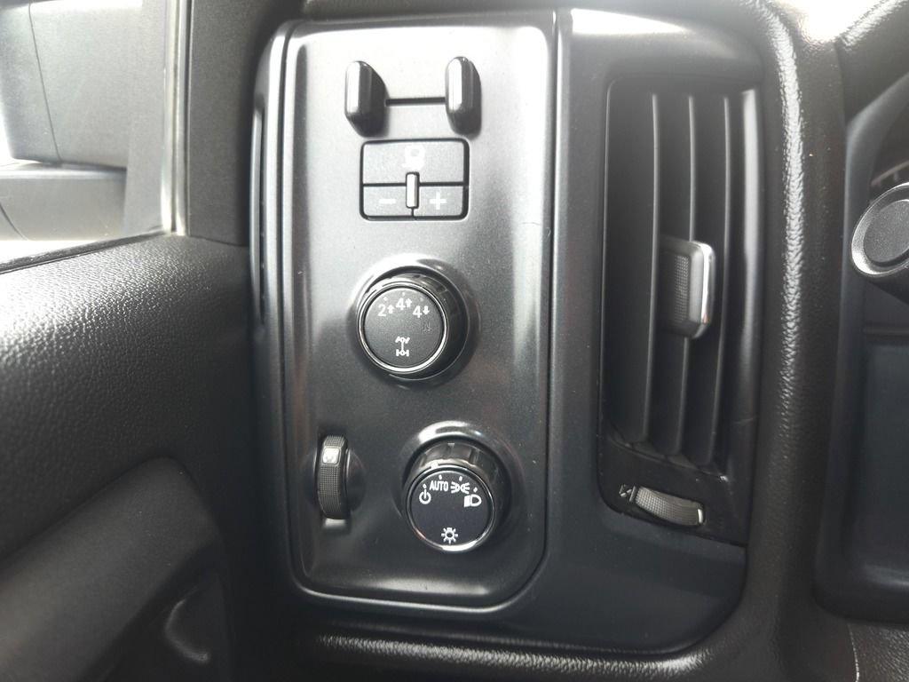 Used 2017 Chevrolet Silverado 2500 W/T AWD/4WD image 24