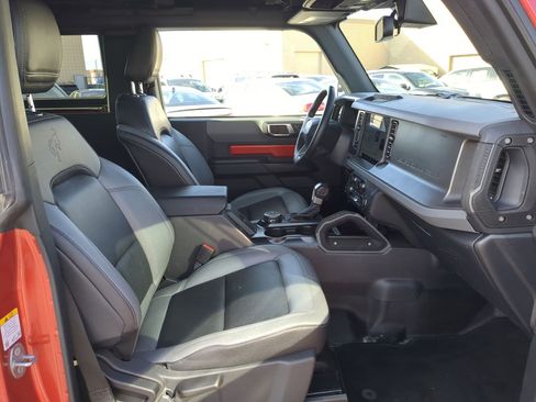 Used 2024 Ford Bronco Big Bend image 32