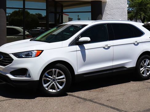 Used 2020 Ford Edge SEL AWD/4WD image 3