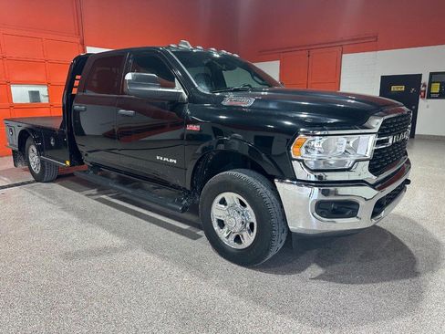 Used 2022 RAM 3500 Tradesman w/ Chrome Appearance Group image 37