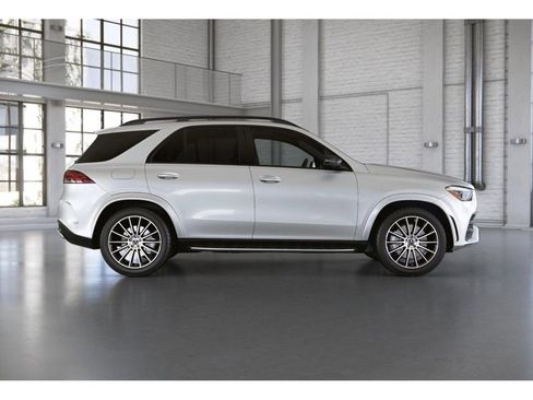 Certified 2023 Mercedes-Benz GLE 450 4MATIC image 2