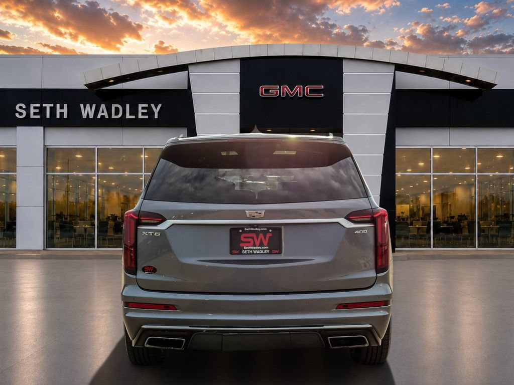 Used 2022 Cadillac XT6 Premium Luxury FWD image 6